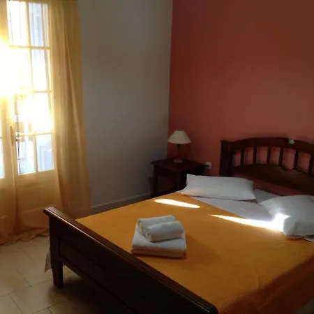 Konstantina Studios Apartment