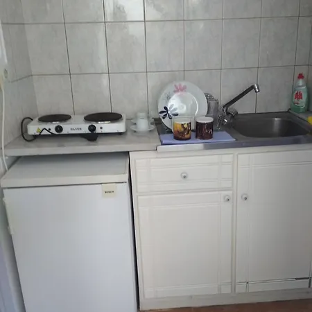 Konstantina アパート